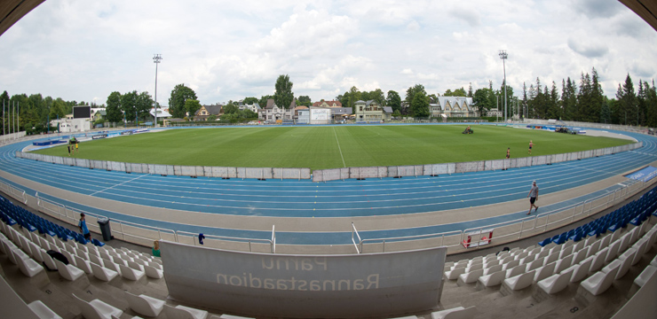 uploads/images/2021/7/stadion-parnawa-boisko1_60e468cbde4b7.jpg